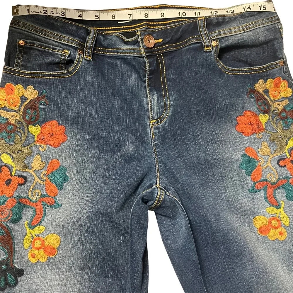 INC International Concepts Embroidered Flare Leg Jeans | Floral Detail | Mid-Ris - Picture 5 of 9